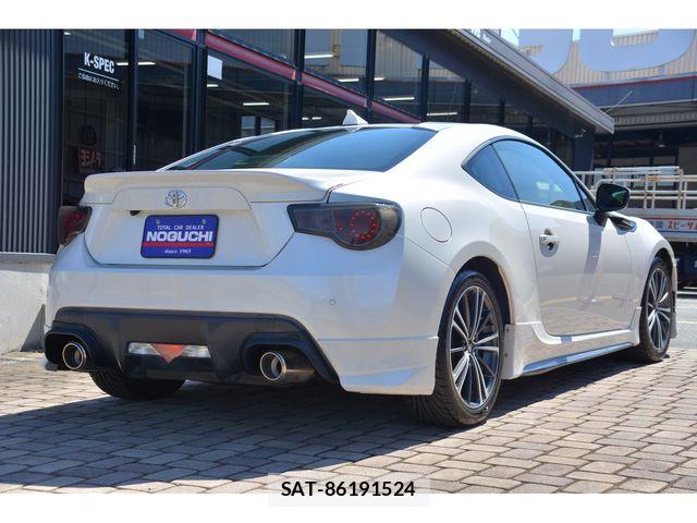 Toyota 86 2012-10 8625564-4