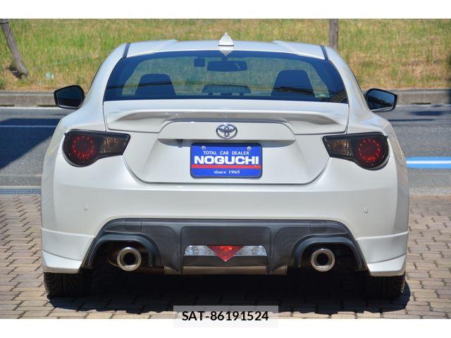 Toyota 86 2012-10 8625564-5