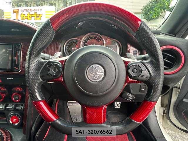 Toyota 86 2018-11 8656857-15