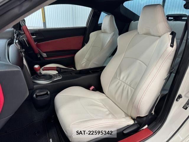 Toyota 86 2012-09 8665624-10