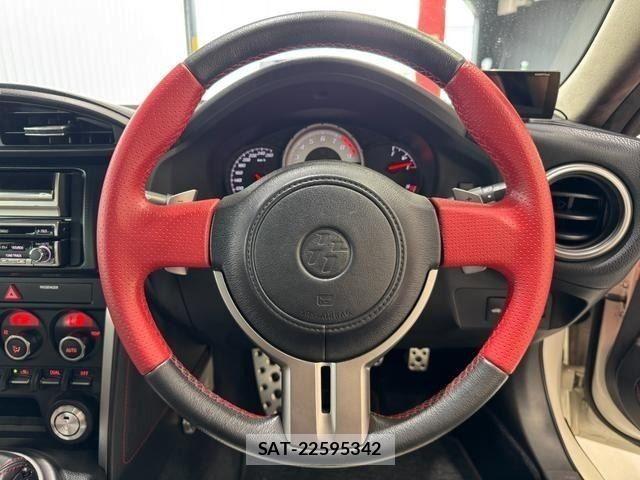 Toyota 86 2012-09 8665624-14