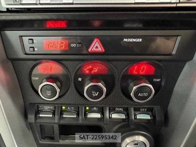 Toyota 86 2012-09 8665624-22