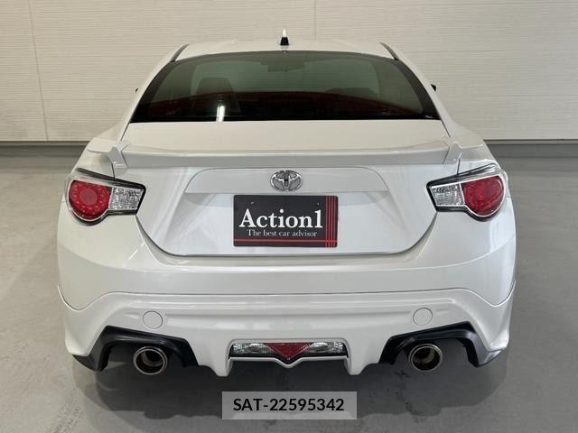 Toyota 86 2012-09 8665624-4