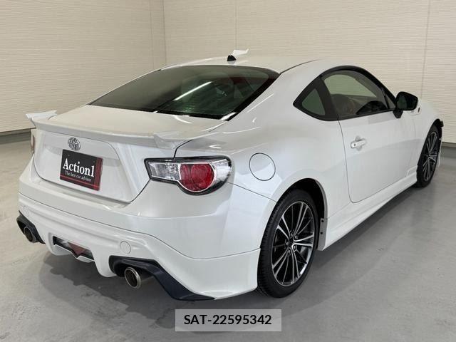 Toyota 86 2012-09 8665624-5