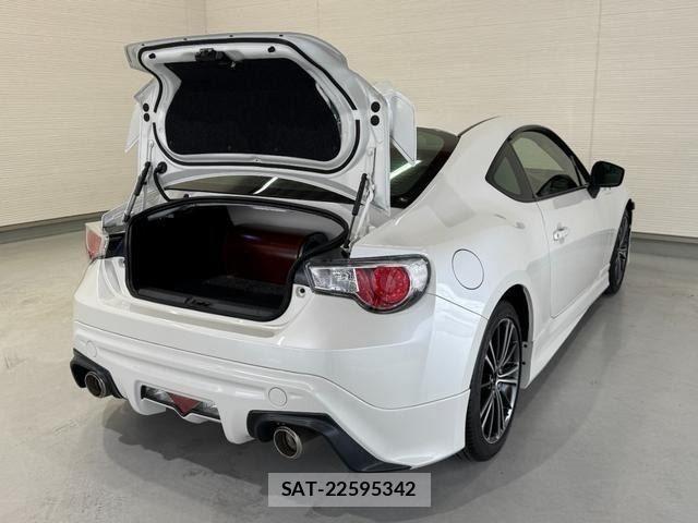 Toyota 86 2012-09 8665624-7
