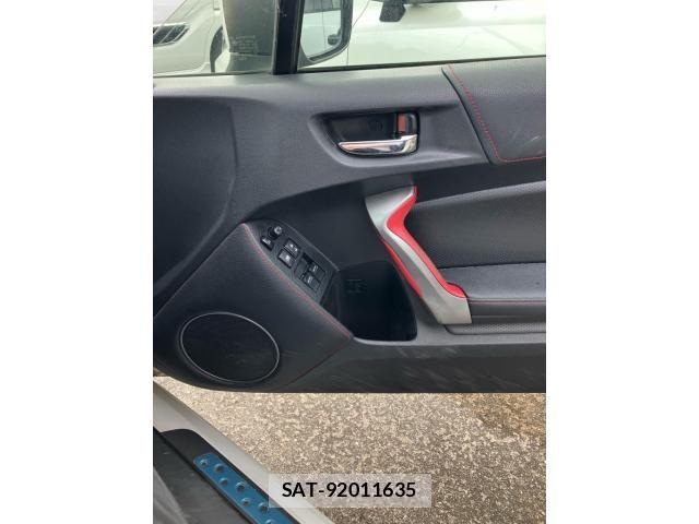 Toyota 86 2012-06 8657102-11