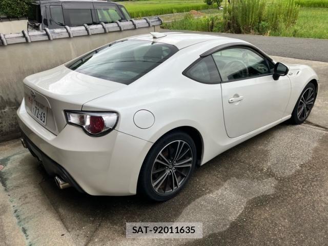 Toyota 86 2012-06 8657102-1