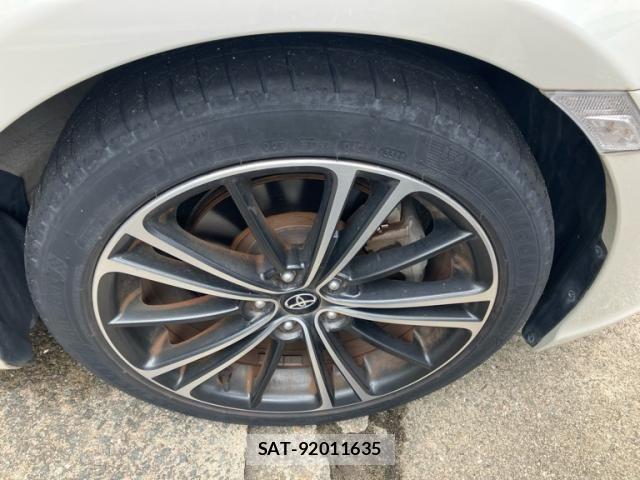 Toyota 86 2012-06 8657102-2