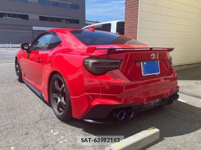 Toyota 86 2018-07 8656867-5