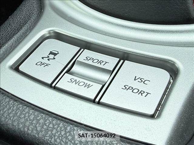 Toyota 86 2012-08 8657066-13