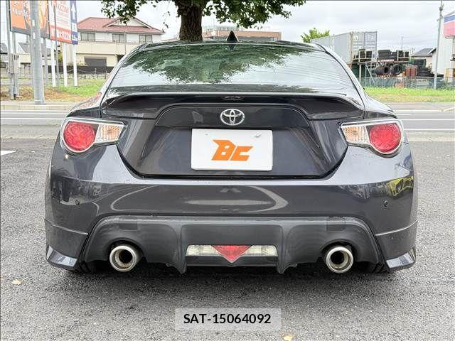 Toyota 86 2012-08 8657066-22