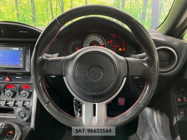 Toyota 86 2012-10 8657028-10