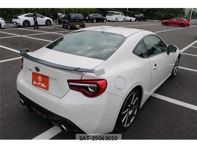 Toyota 86 2021-01 8684737-11