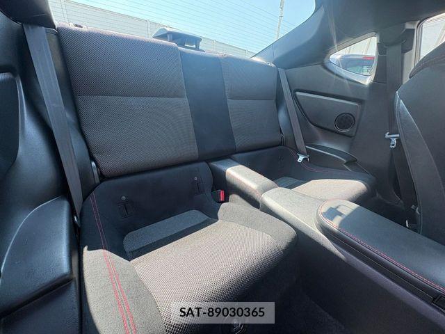 Toyota 86 2012-08 8684783-5