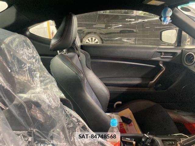 Toyota 86 2012-06 8684828-13