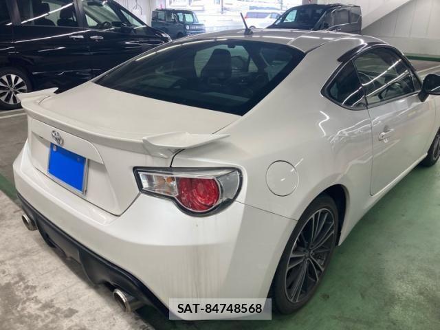 Toyota 86 2012-06 8684828-4