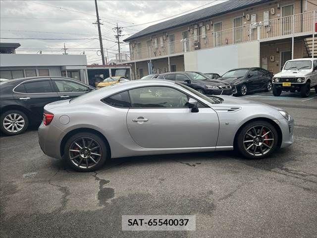 Toyota 86 2020-04 8739590-15