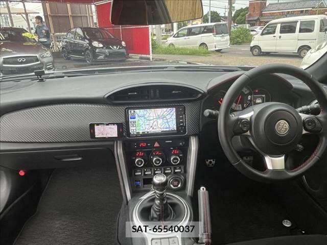 Toyota 86 2020-04 8739590-2