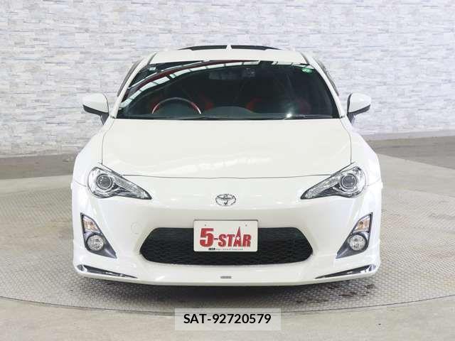 Toyota 86 2015-06 8778952-11