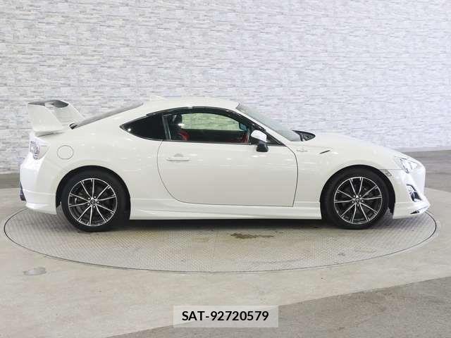 Toyota 86 2015-06 8778952-13