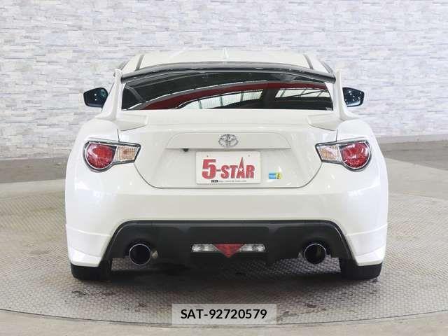 Toyota 86 2015-06 8778952-14