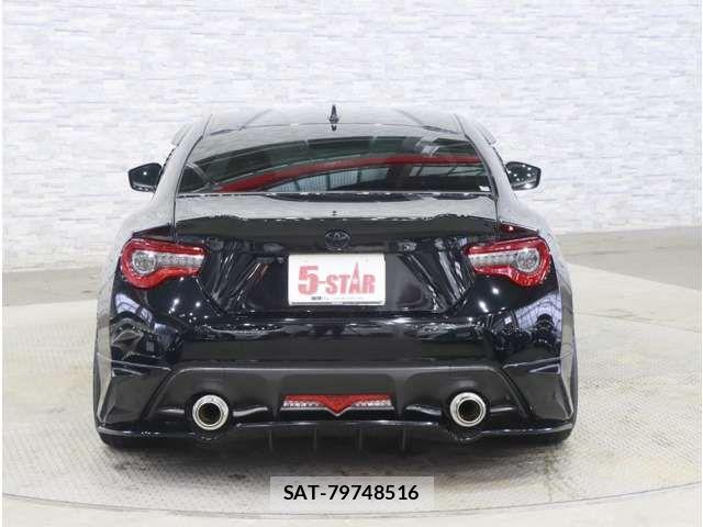 Toyota 86 2017-07 8778932-14
