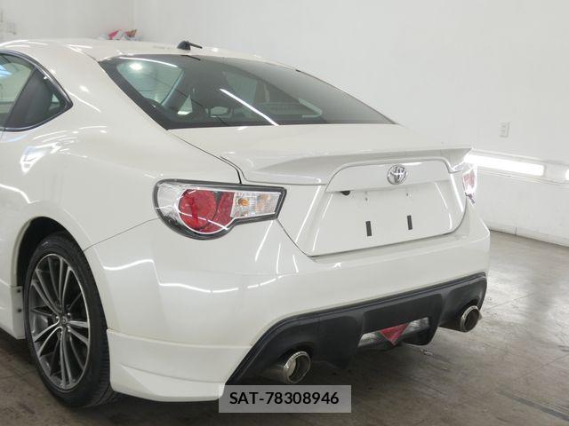 Toyota 86 2014-01 8778980-9