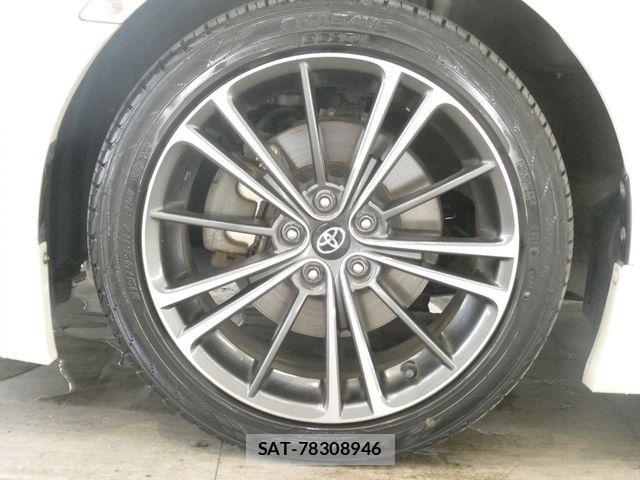 Toyota 86 2014-01 8778980-11