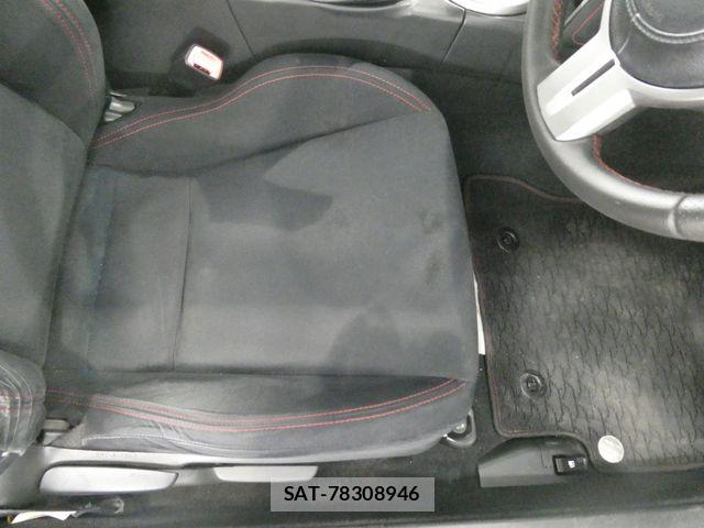 Toyota 86 2014-01 8778980-19