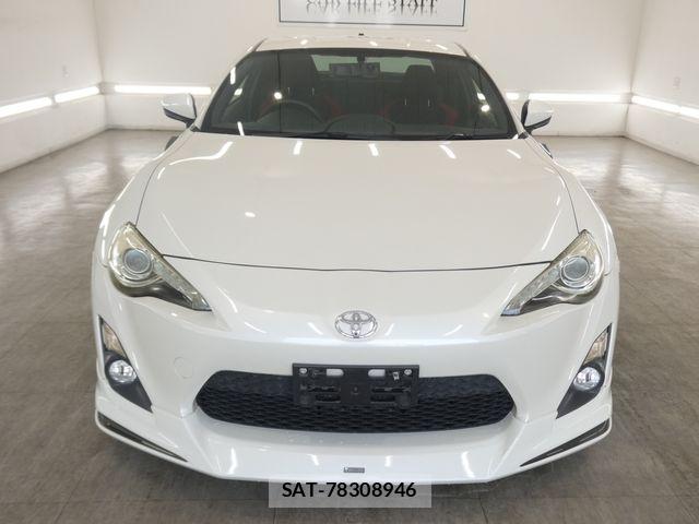 Toyota 86 2014-01 8778980-3