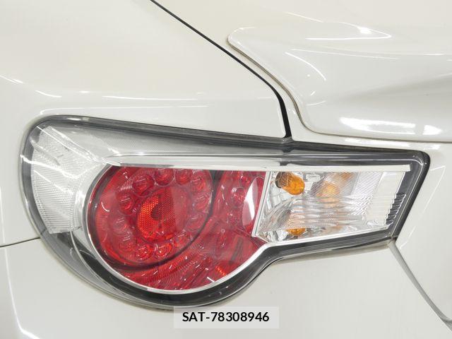 Toyota 86 2014-01 8778980-7