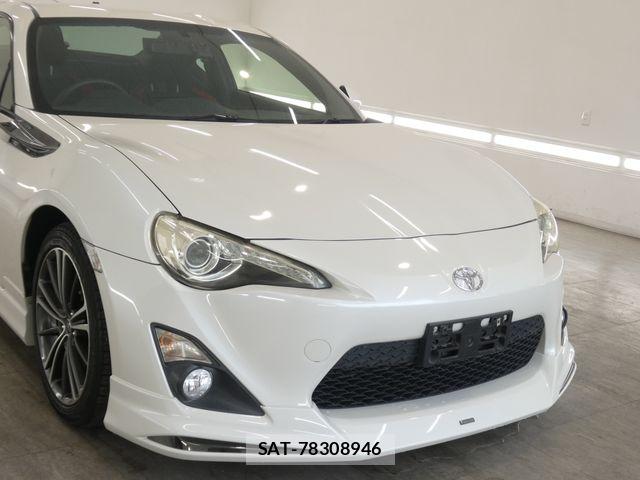 Toyota 86 2014-01 8778980-8