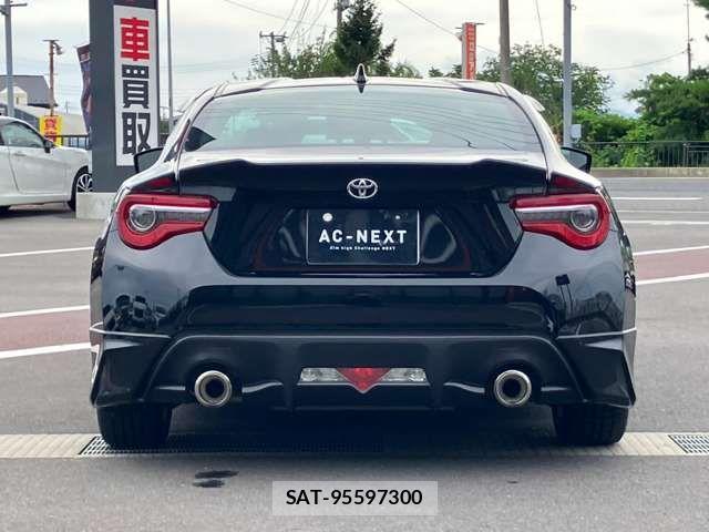 Toyota 86 2017-02 8778927-15