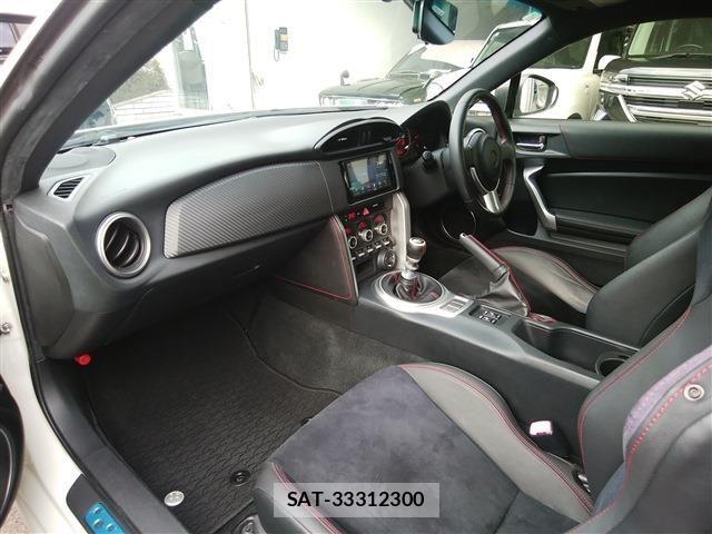 Toyota 86 2015-07 8795017-14