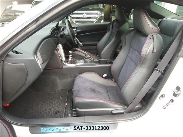 Toyota 86 2015-07 8795017-15