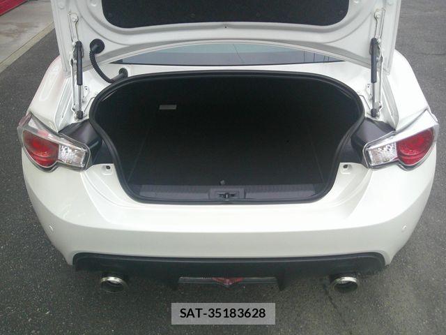 Toyota 86 2012-09 8827068-10