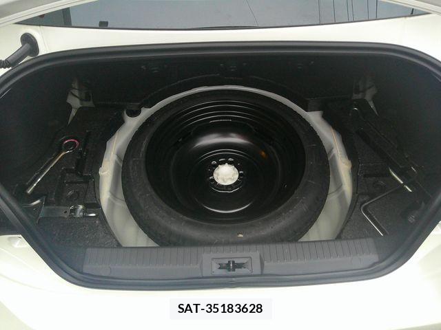 Toyota 86 2012-09 8827068-11
