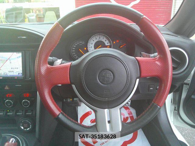 Toyota 86 2012-09 8827068-13