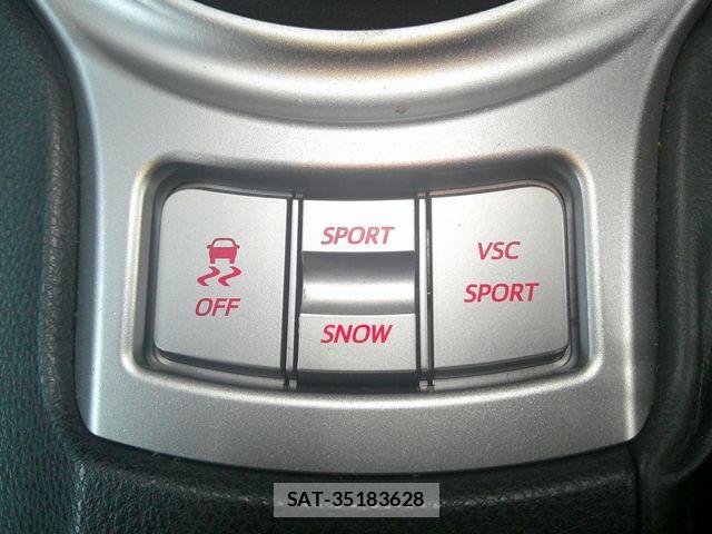 Toyota 86 2012-09 8827068-19