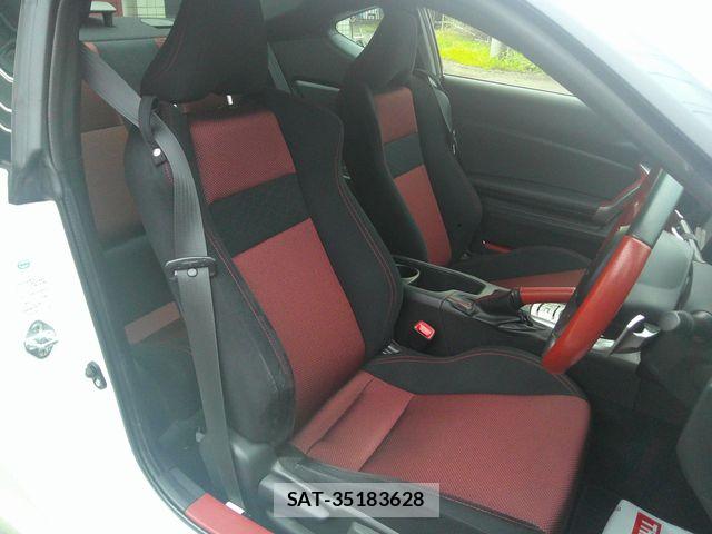 Toyota 86 2012-09 8827068-21