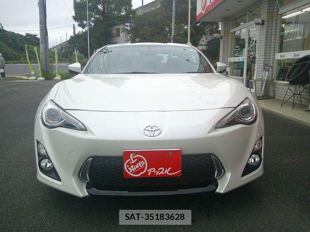 Toyota 86 2012-09 8827068-5