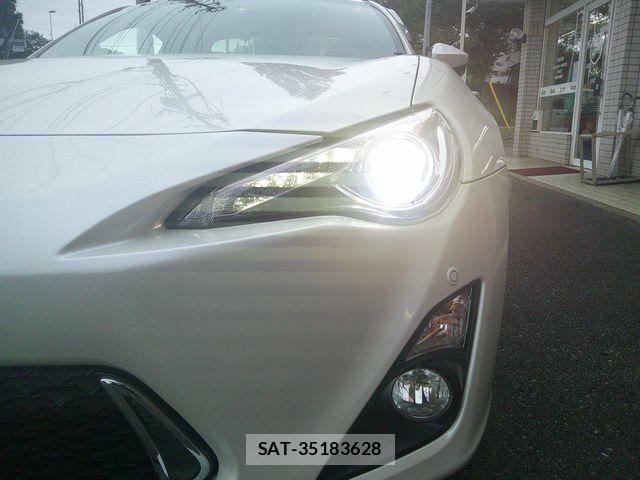 Toyota 86 2012-09 8827068-6