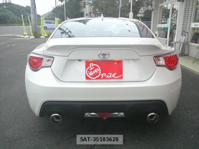 Toyota 86 2012-09 8827068-7