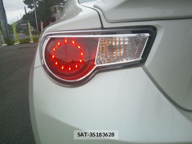 Toyota 86 2012-09 8827068-8