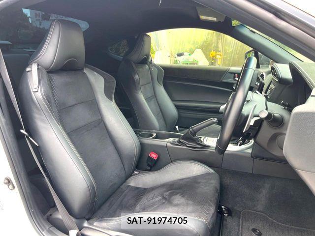 Toyota 86 2018-07 8827017-11