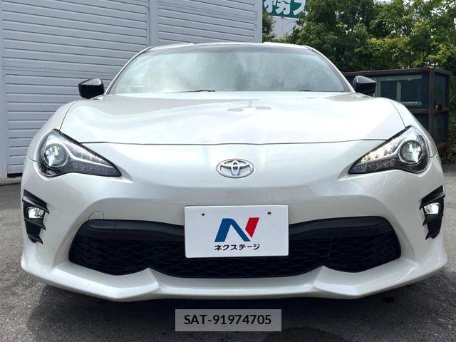 Toyota 86 2018-07 8827017-14