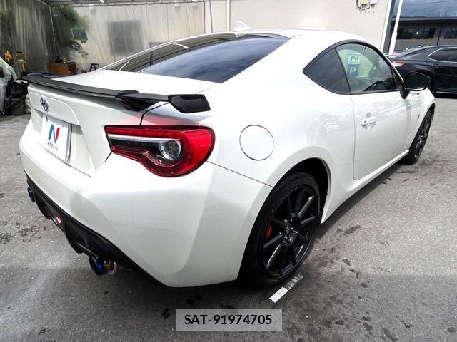 Toyota 86 2018-07 8827017-19