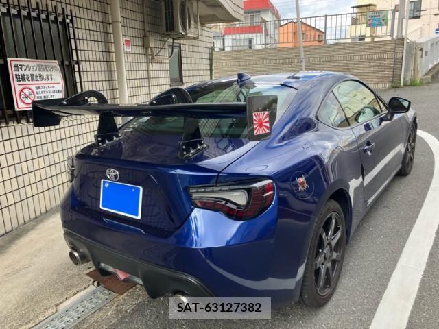 Toyota 86 2016-02 8827097-2