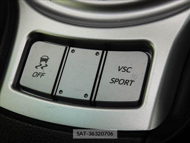 Toyota 86 2015-11 8827088-12