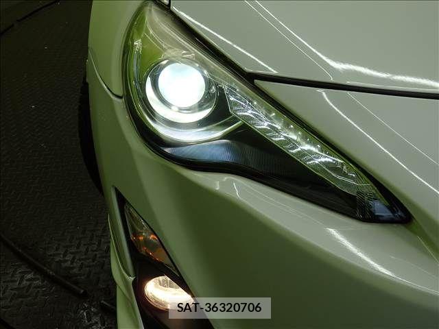 Toyota 86 2015-11 8827088-26